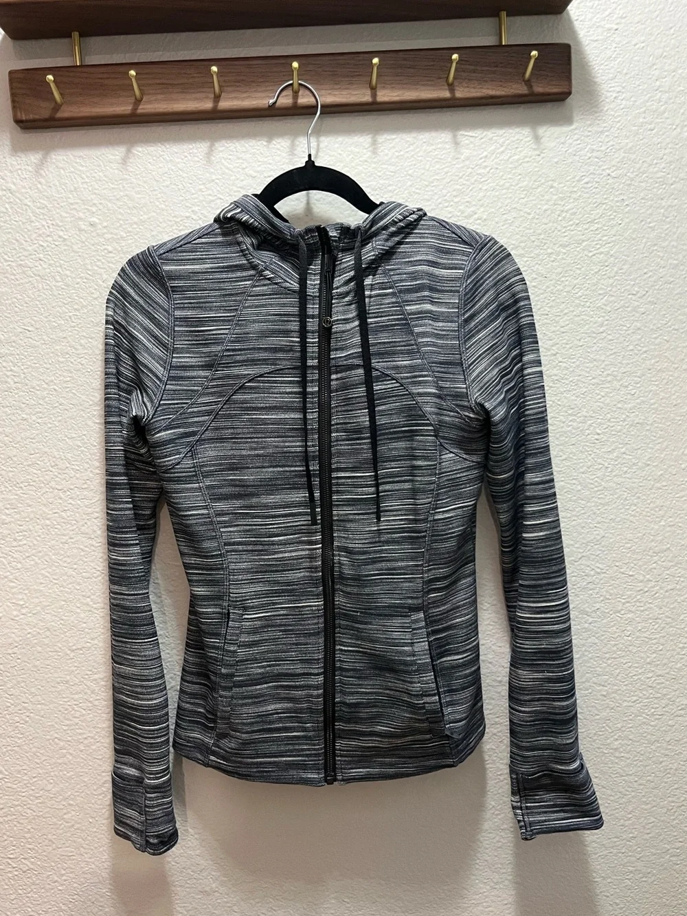 Women’s Gray Striped Lululemon Jacket